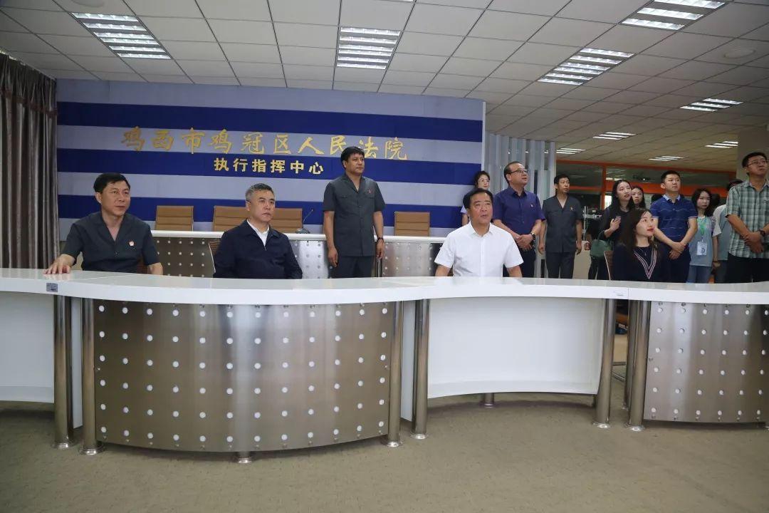 动漫解说员，引领二次元世界的向导之旅